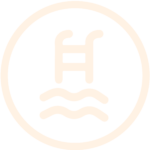 Alberca con asoleadero